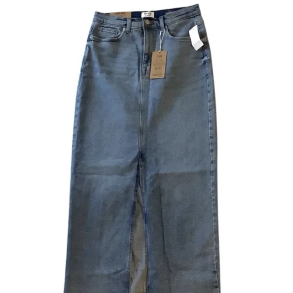 NWT Kensie The High Rise Fron Slit Long Denim Skirt Women Size 4/27
